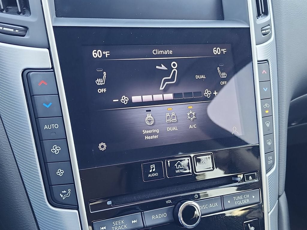 2023 INFINITI Q50 LUXE