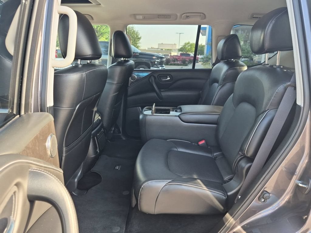 2024 INFINITI QX80 LUXE