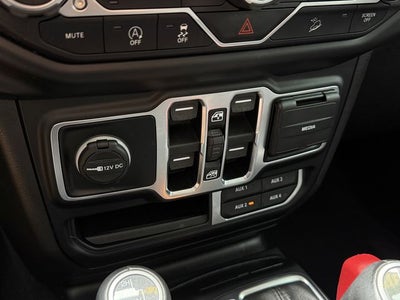2020 Jeep Wrangler Unlimited Sahara Altitude
