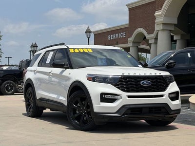 2023 Ford Explorer ST-Line