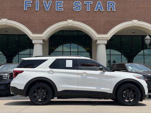 2023 Ford Explorer ST-Line