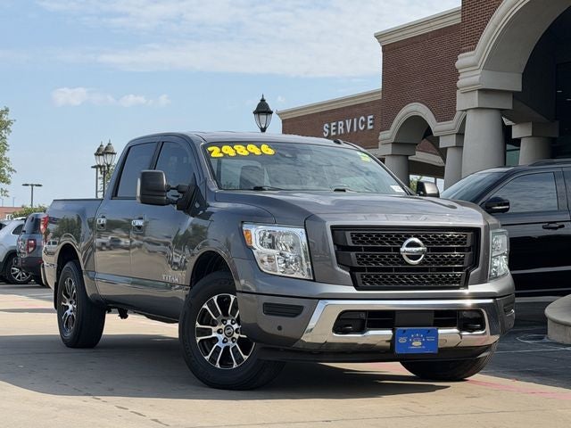 2021 Nissan Titan SV