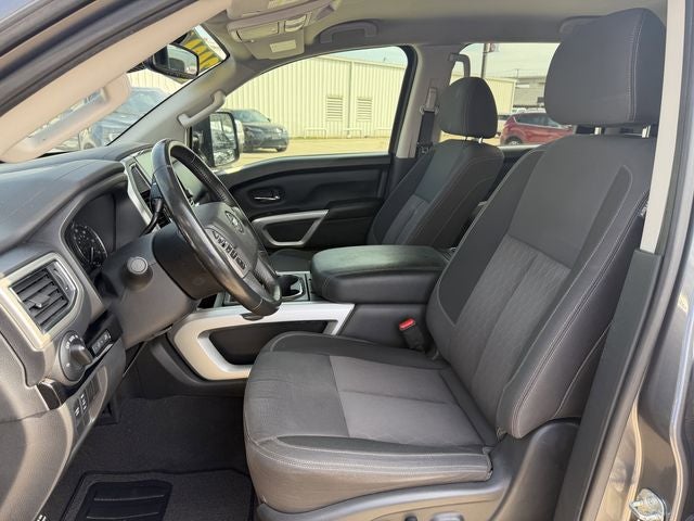 2021 Nissan Titan SV