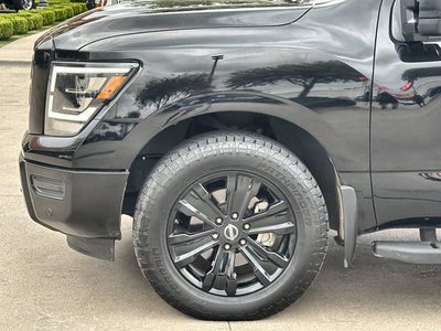 2023 Nissan Titan SV
