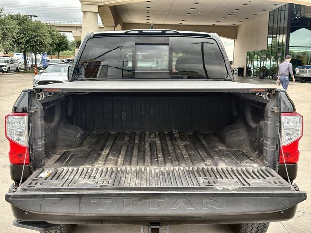 2023 Nissan Titan SV