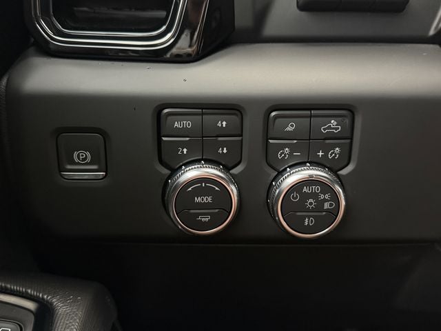2024 GMC Sierra 1500 AT4X