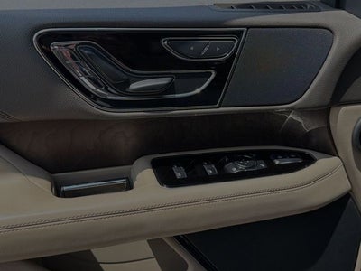 2024 Lincoln Navigator Premiere