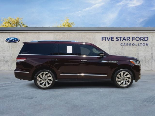 2024 Lincoln Navigator Premiere