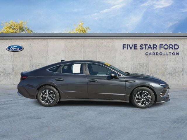 2026 Hyundai Sonata Hybrid Blue