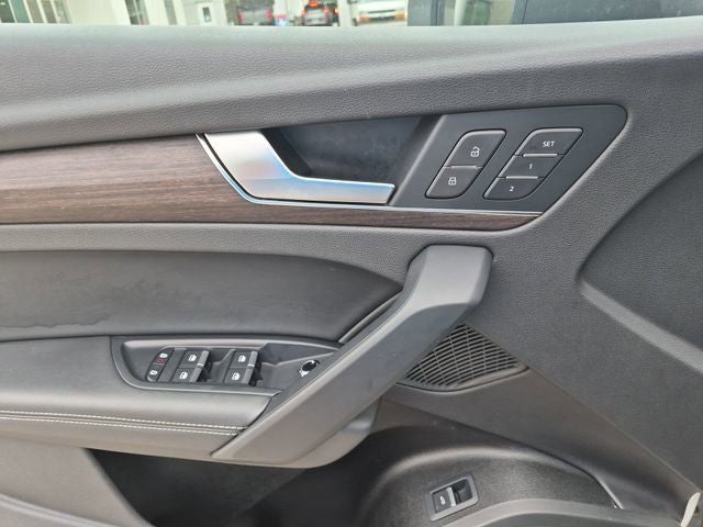2024 Audi Q5 45 S line Premium quattro