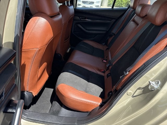 2024 Mazda Mazda3 2.5 Carbon Turbo