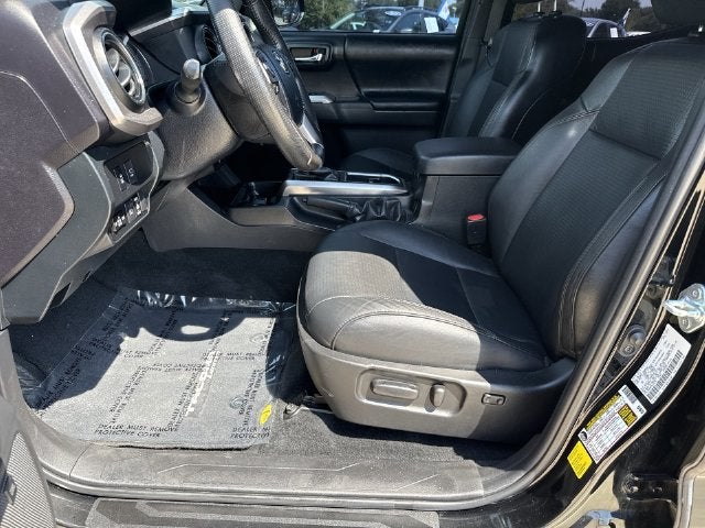 2023 Toyota Tacoma Limited V6