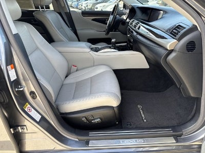 2016 Lexus LS 460