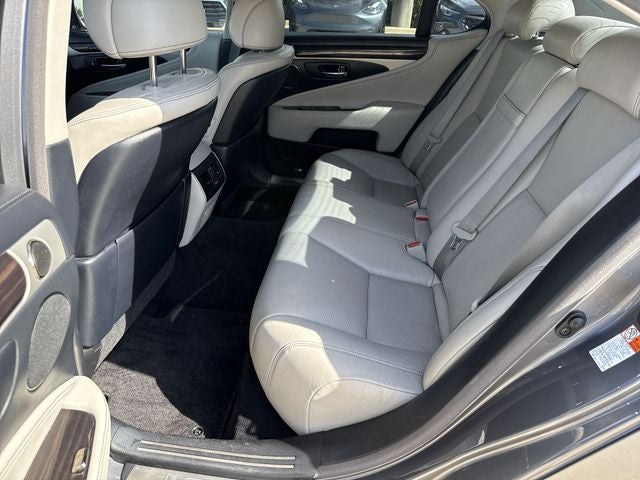 2016 Lexus LS 460
