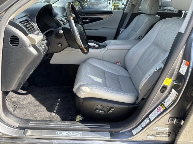 2016 Lexus LS 460