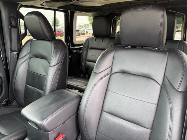 2019 Jeep Wrangler Unlimited Sahara Altitude