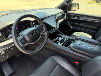 2023 Jeep Wagoneer L Series III