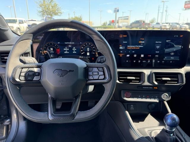 2025 Ford Mustang Dark Horse