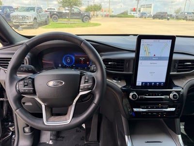 2023 Ford Explorer Platinum
