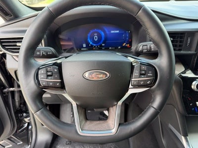 2023 Ford Explorer Platinum