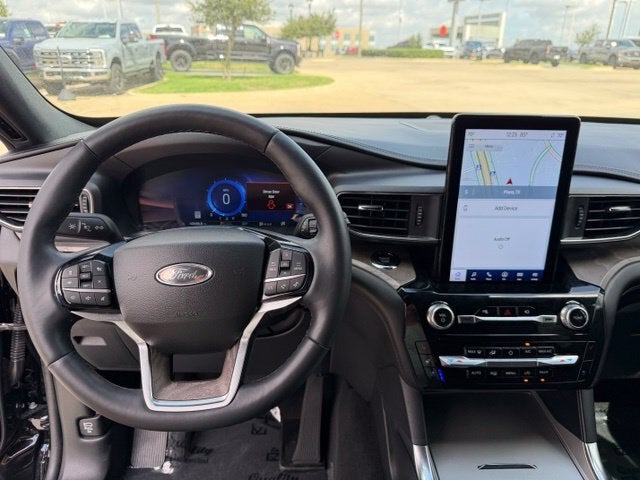 2023 Ford Explorer Platinum