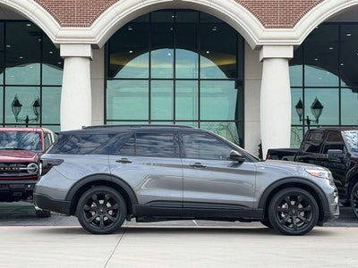 2023 Ford Explorer ST-Line