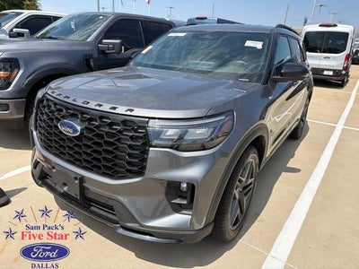 2025 Ford Explorer ST-Line