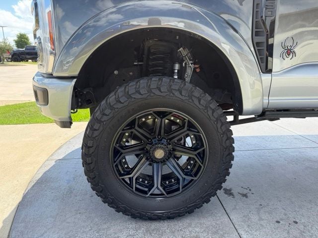 2025 Ford F-250SD Black Widow