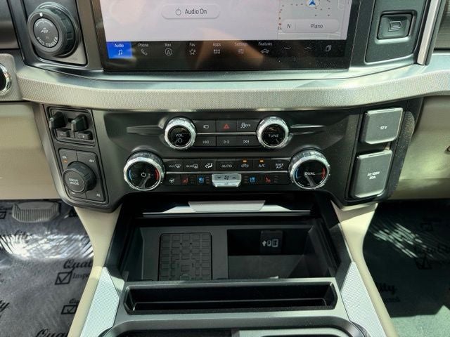 2025 Ford F-350SD Platinum