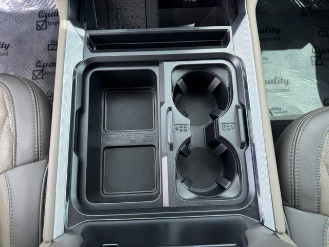 2025 Ford F-350SD Platinum