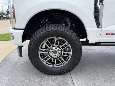 2025 Ford F-350SD Platinum