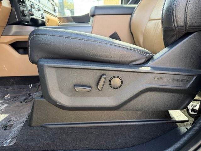 2025 Ford F-450SD Lariat DRW