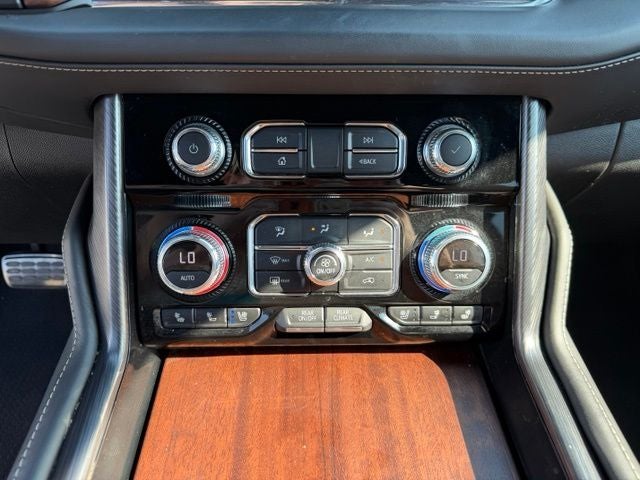 2023 GMC Yukon XL Denali Ultimate