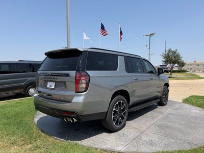 2023 Chevrolet Suburban RST