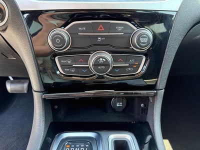2023 Chrysler 300 Touring