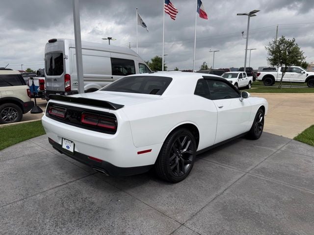 2022 Dodge Challenger SXT