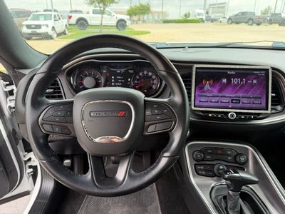 2022 Dodge Challenger SXT