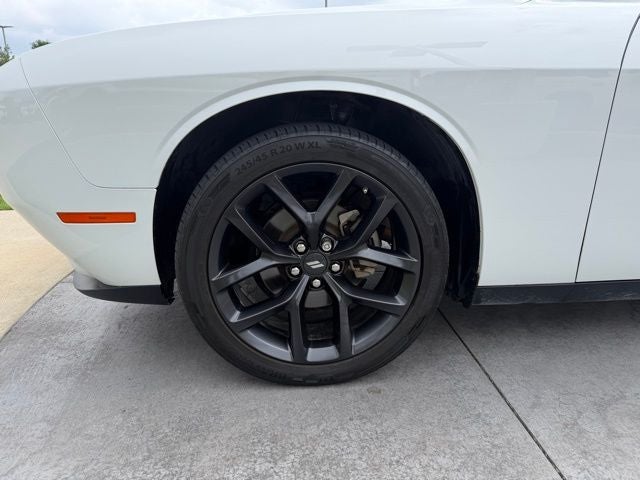 2022 Dodge Challenger SXT