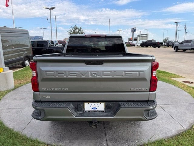 2025 Chevrolet Silverado 1500 Custom
