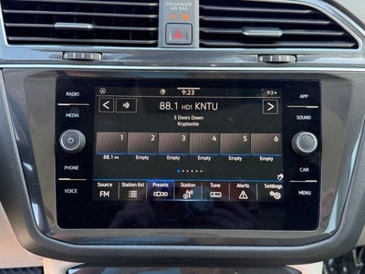 2023 Volkswagen Tiguan 2.0T SE