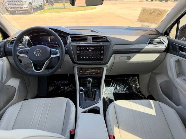 2023 Volkswagen Tiguan 2.0T SE