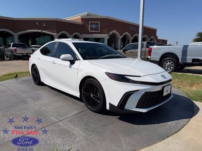 2025 Toyota Camry SE