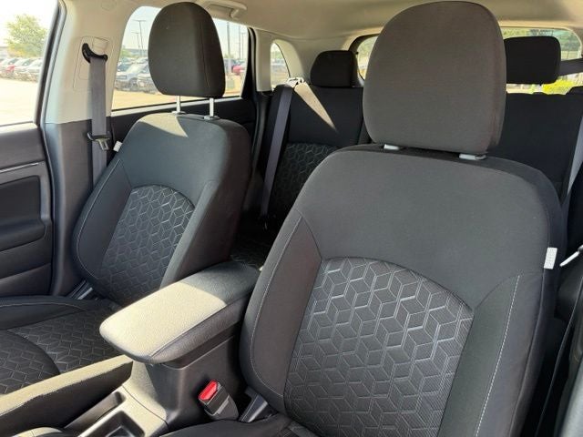 2025 Mitsubishi Outlander Sport Base