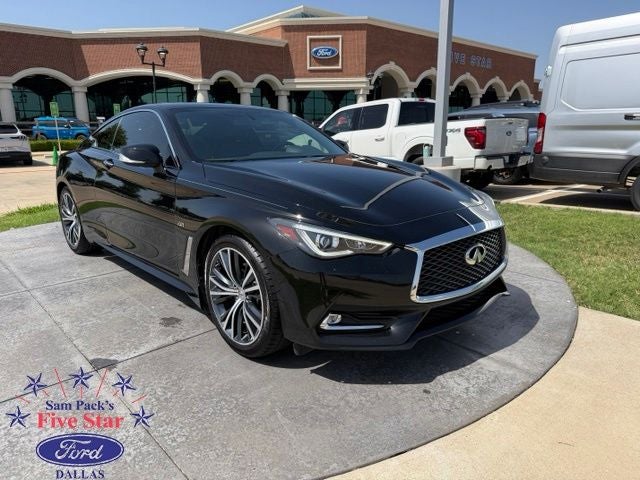 2018 INFINITI Q60 2.0t Base