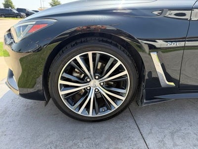2018 INFINITI Q60 2.0t Base