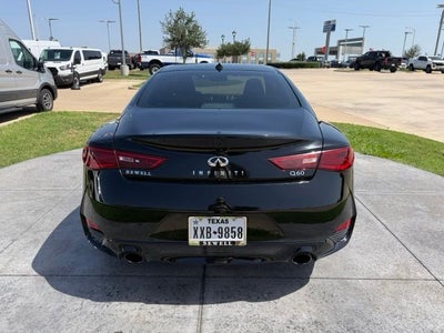 2018 INFINITI Q60 2.0t Base