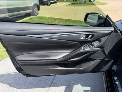 2018 INFINITI Q60 2.0t Base