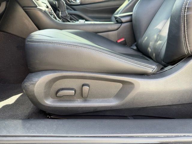 2018 INFINITI Q60 2.0t Base