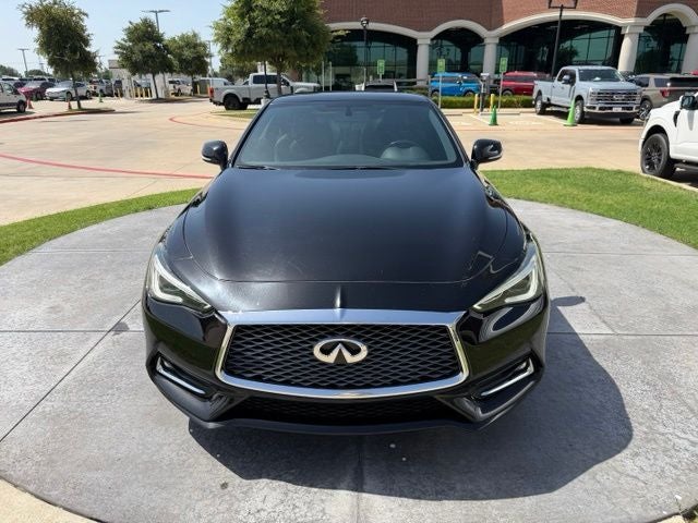 2018 INFINITI Q60 2.0t Base