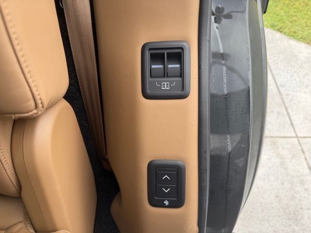 2023 Land Rover Range Rover SE LWB